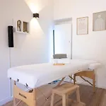 Appartement, Cinema Prive Et Table De Massage