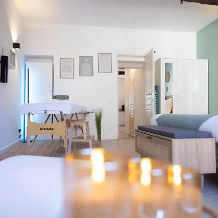 Appartement, Cinéma Privé Et Table De Massage *