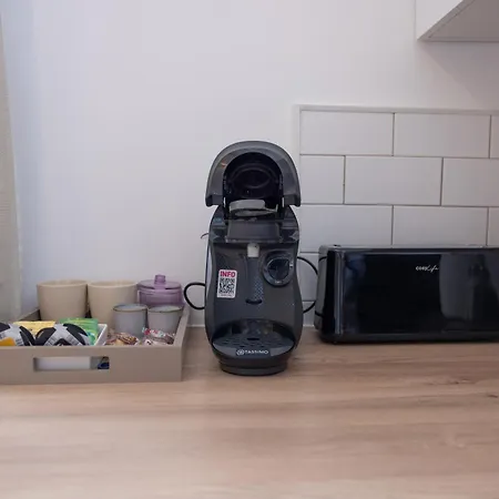 Appartement, Cinéma Privé Et Table De Massage
